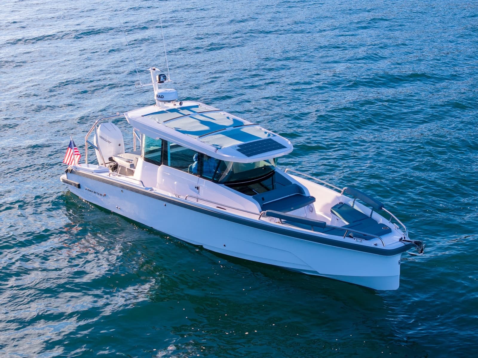 2026 Axopar Cross Cabin - Photo 3