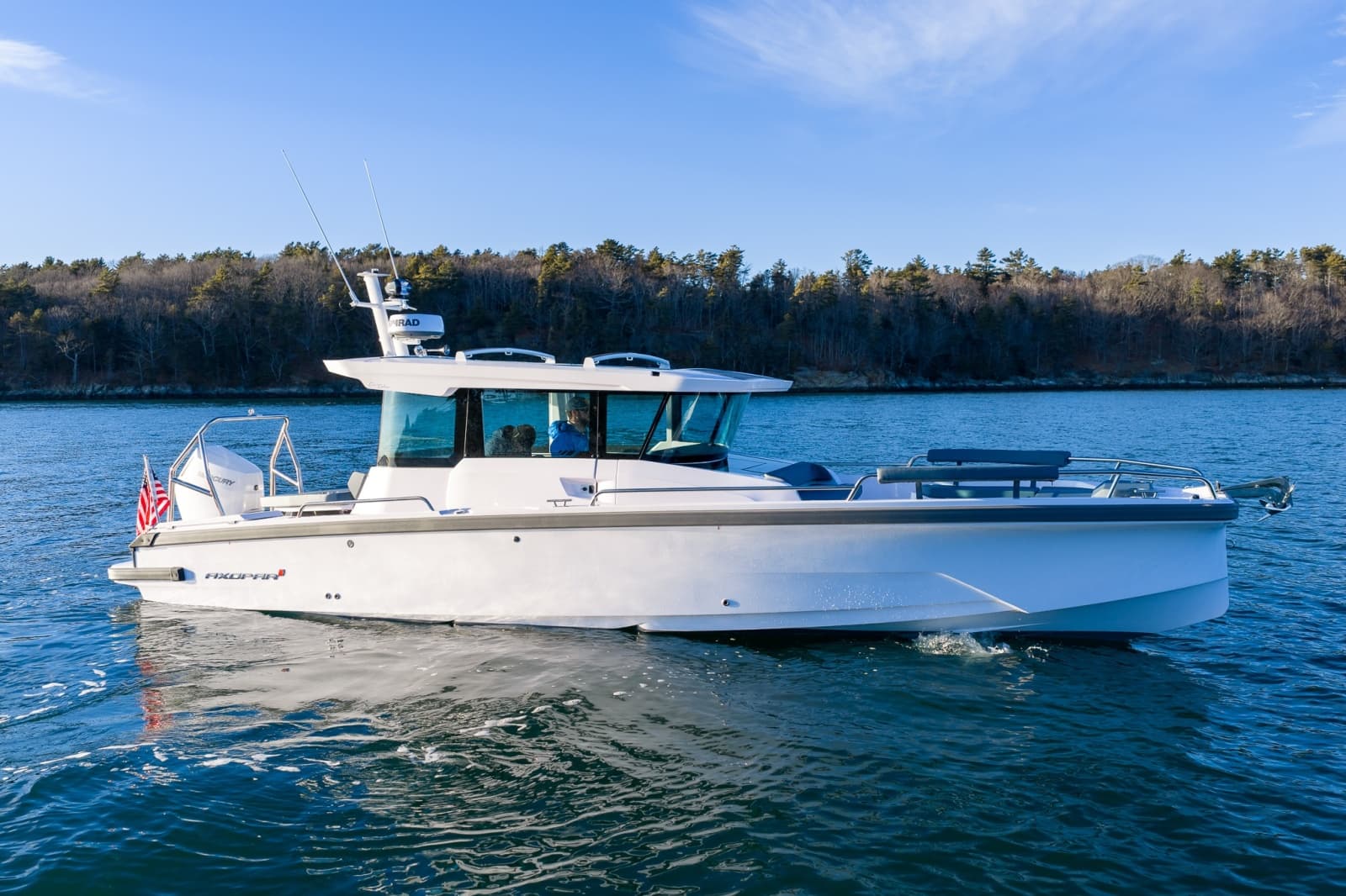 2026 Axopar Cross Cabin - Photo 1