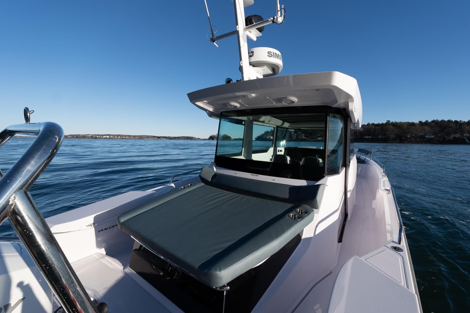 2026 Axopar Cross Cabin - Photo 19