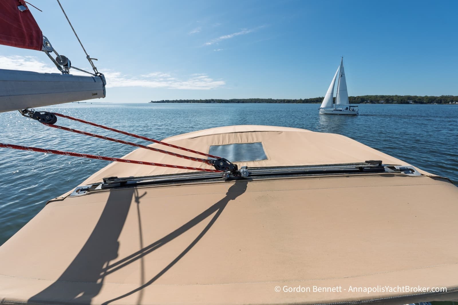 2005 Hunter 38 - Photo 22