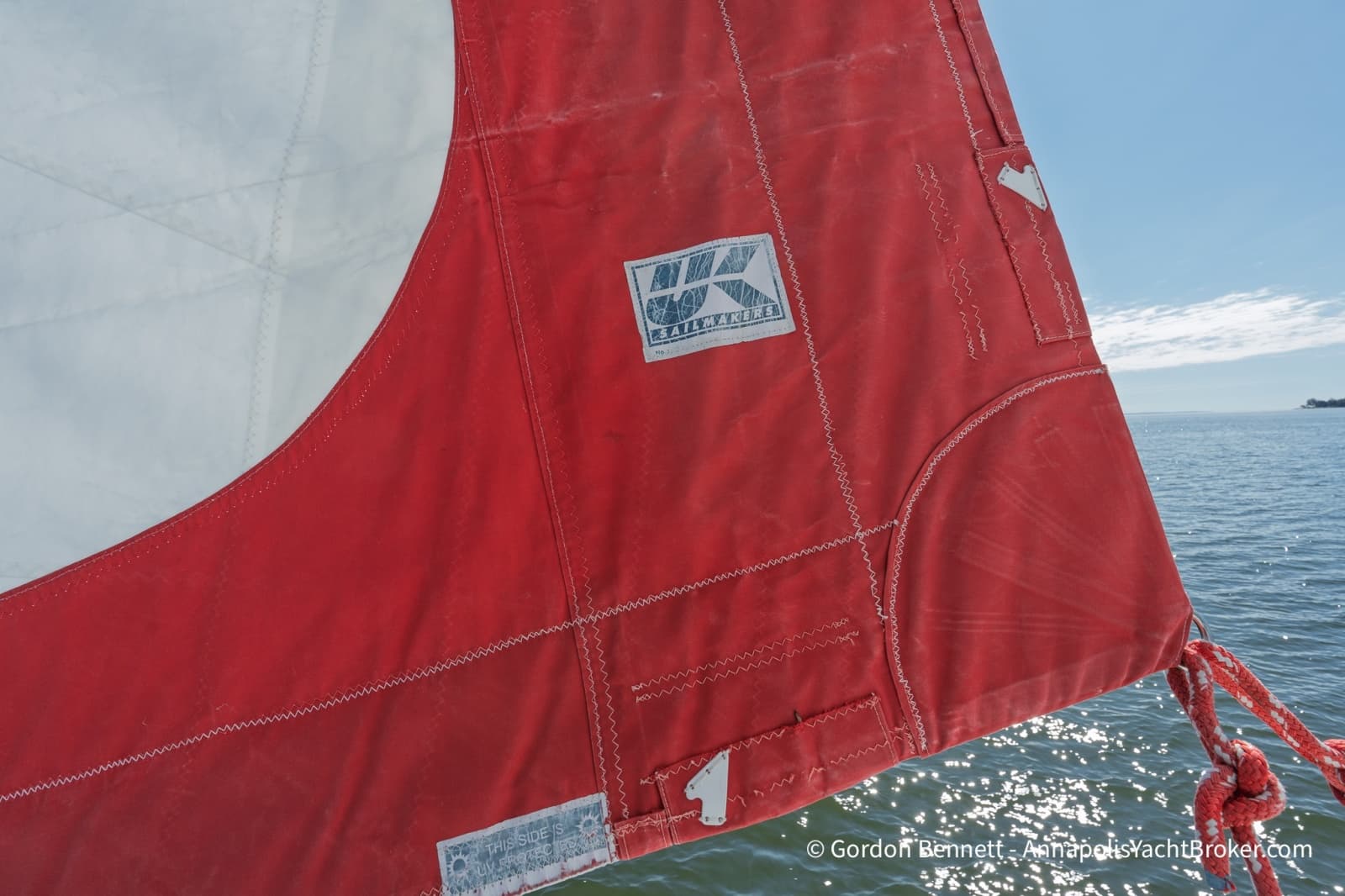 2005 Hunter 38 - Photo 19