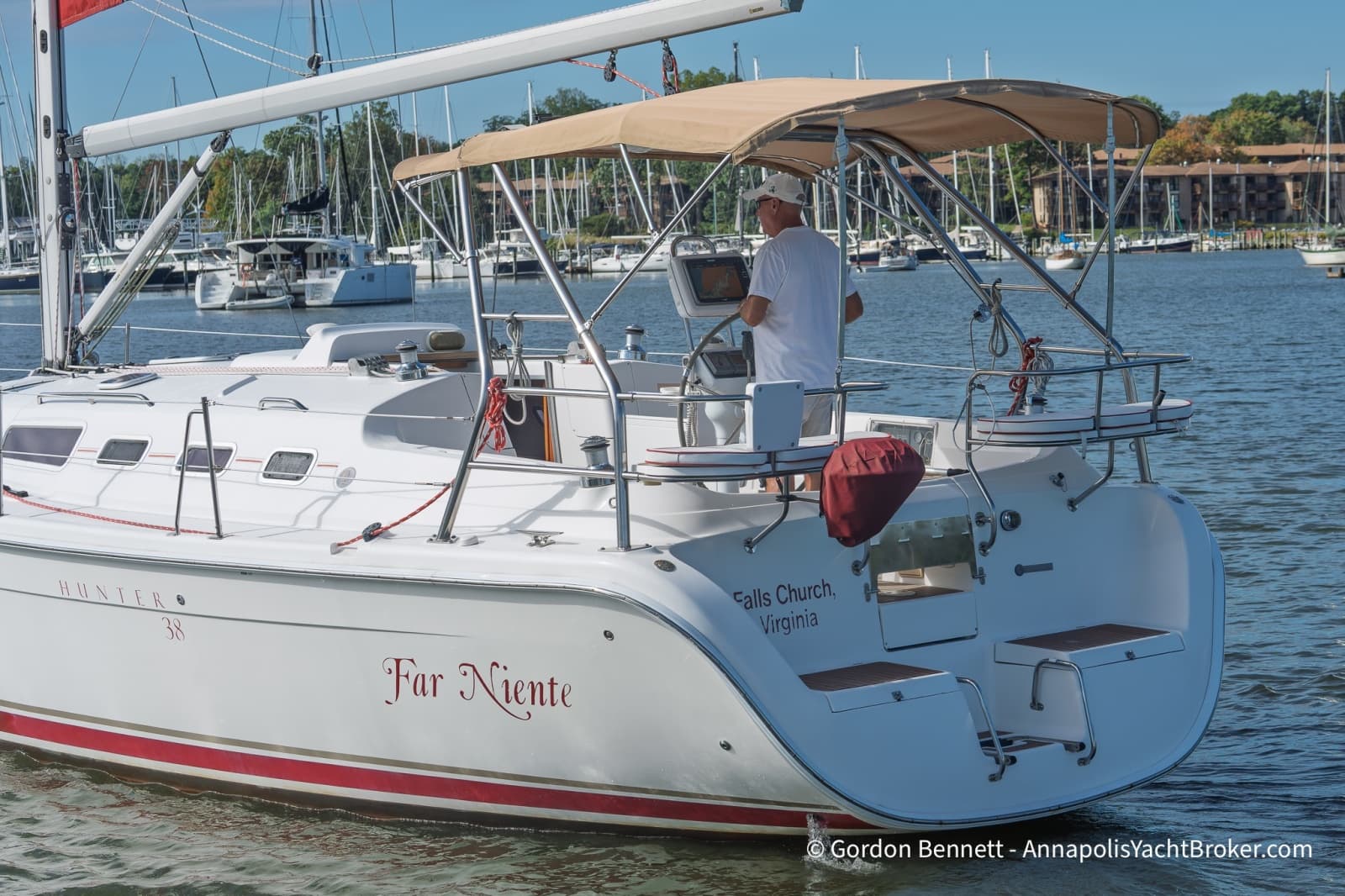 2005 Hunter 38 - Photo 4