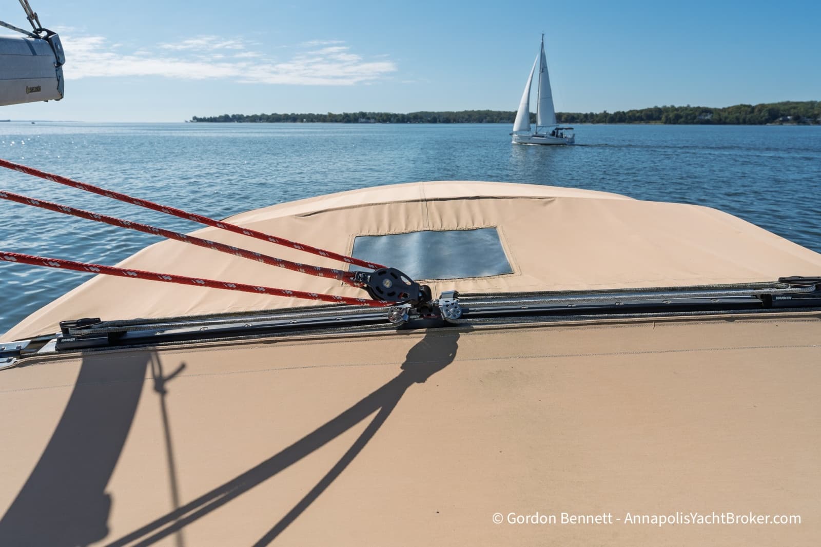 2005 Hunter 38 - Photo 23