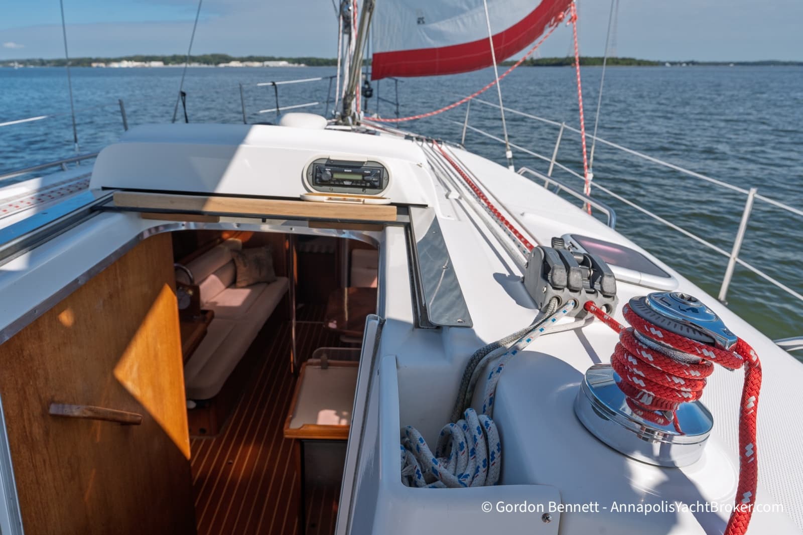2005 Hunter 38 - Photo 26