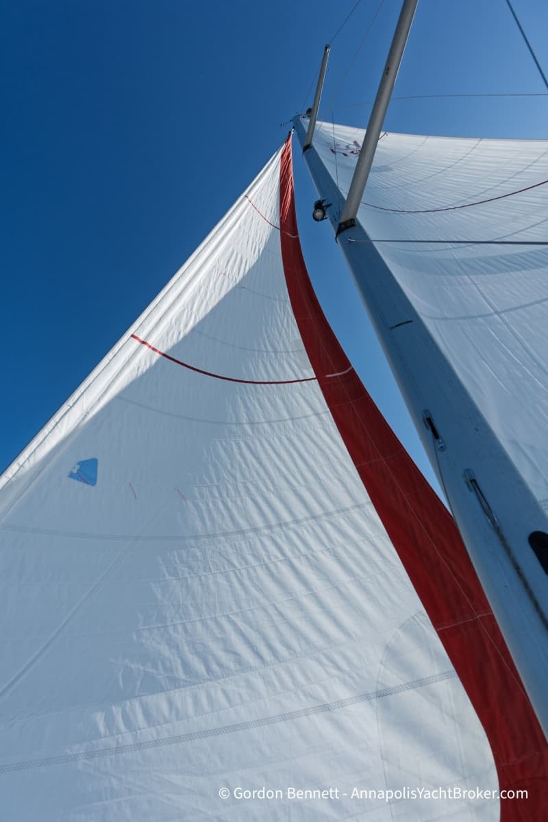 2005 Hunter 38 - Photo 14