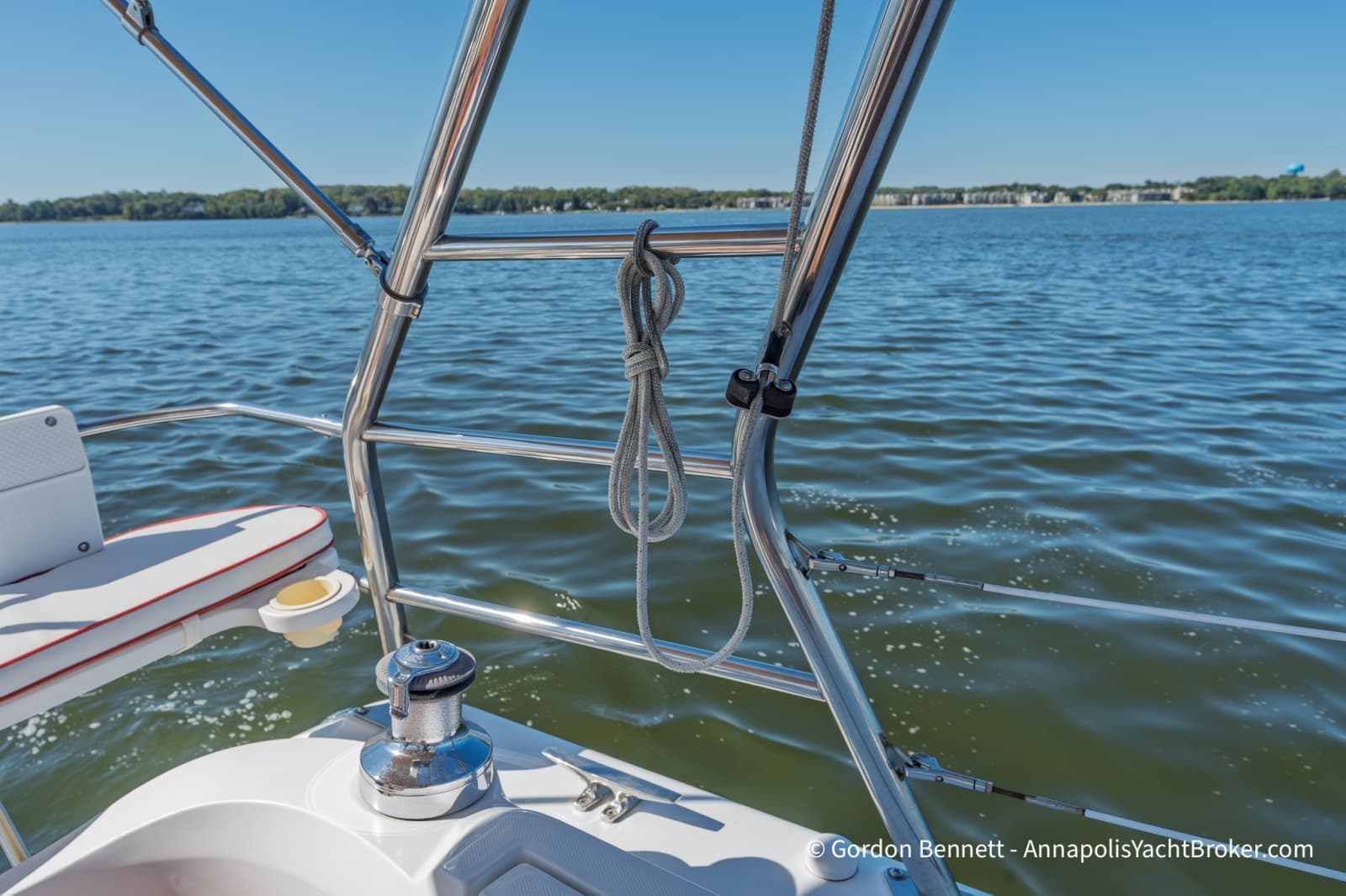 2005 Hunter 38 - Photo 24