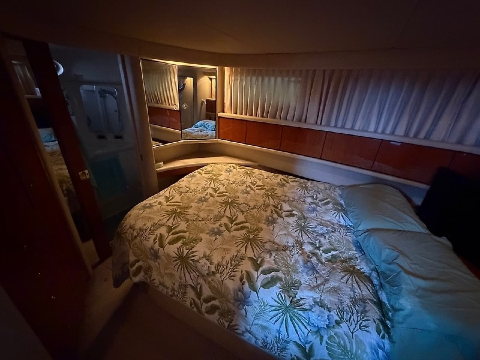 2000 Sea Ray 380 Aft Cabin - Photo 11