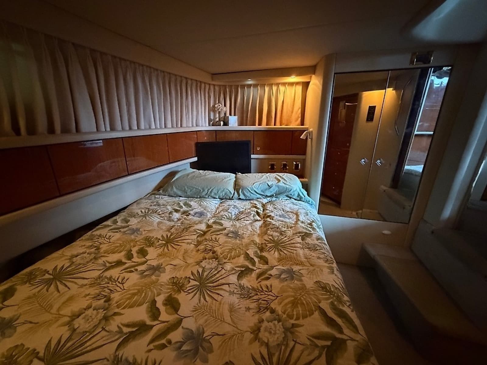2000 Sea Ray 380 Aft Cabin - Photo 15