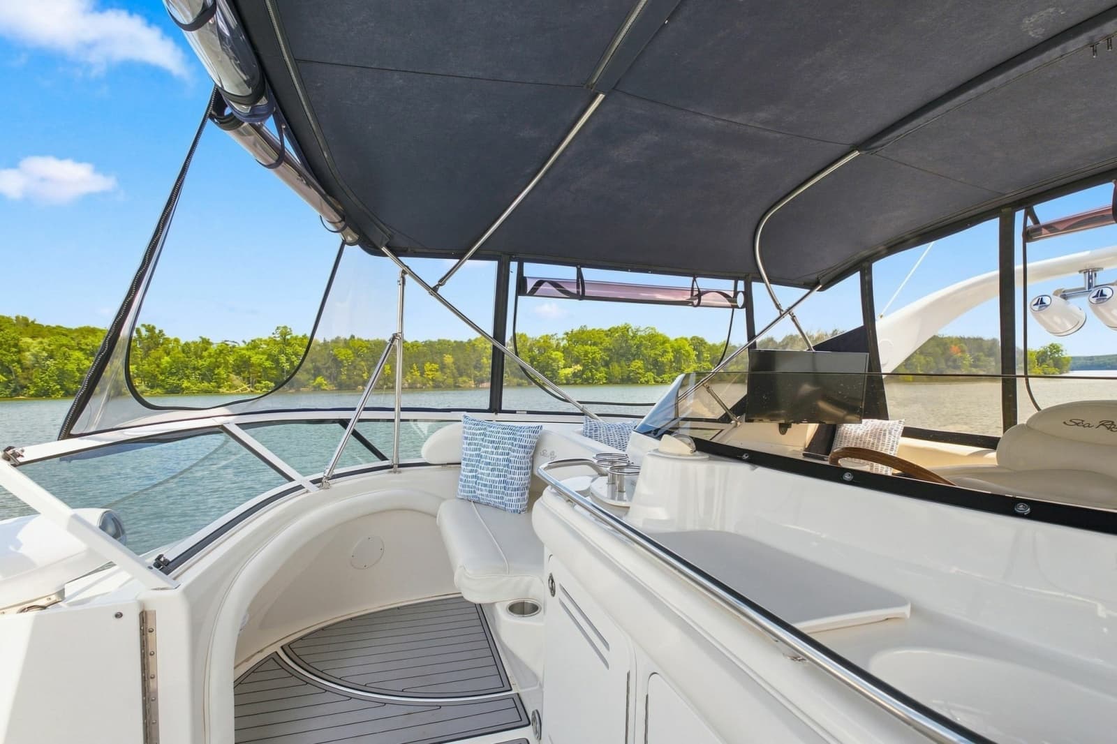 2003 Sea Ray 450 Express Bridge - Photo 19