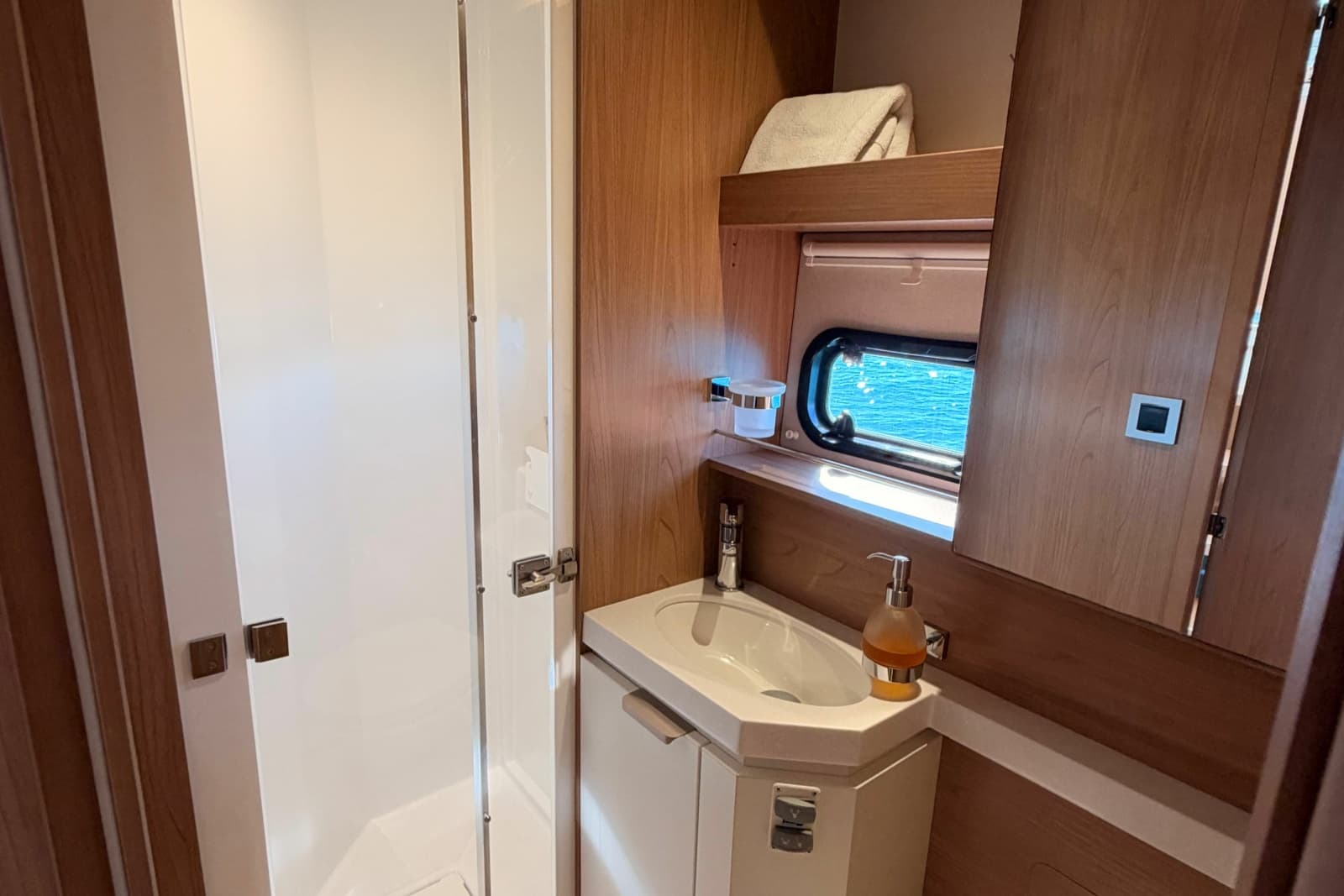 2024 Catana Bali 5.4 - Photo 25