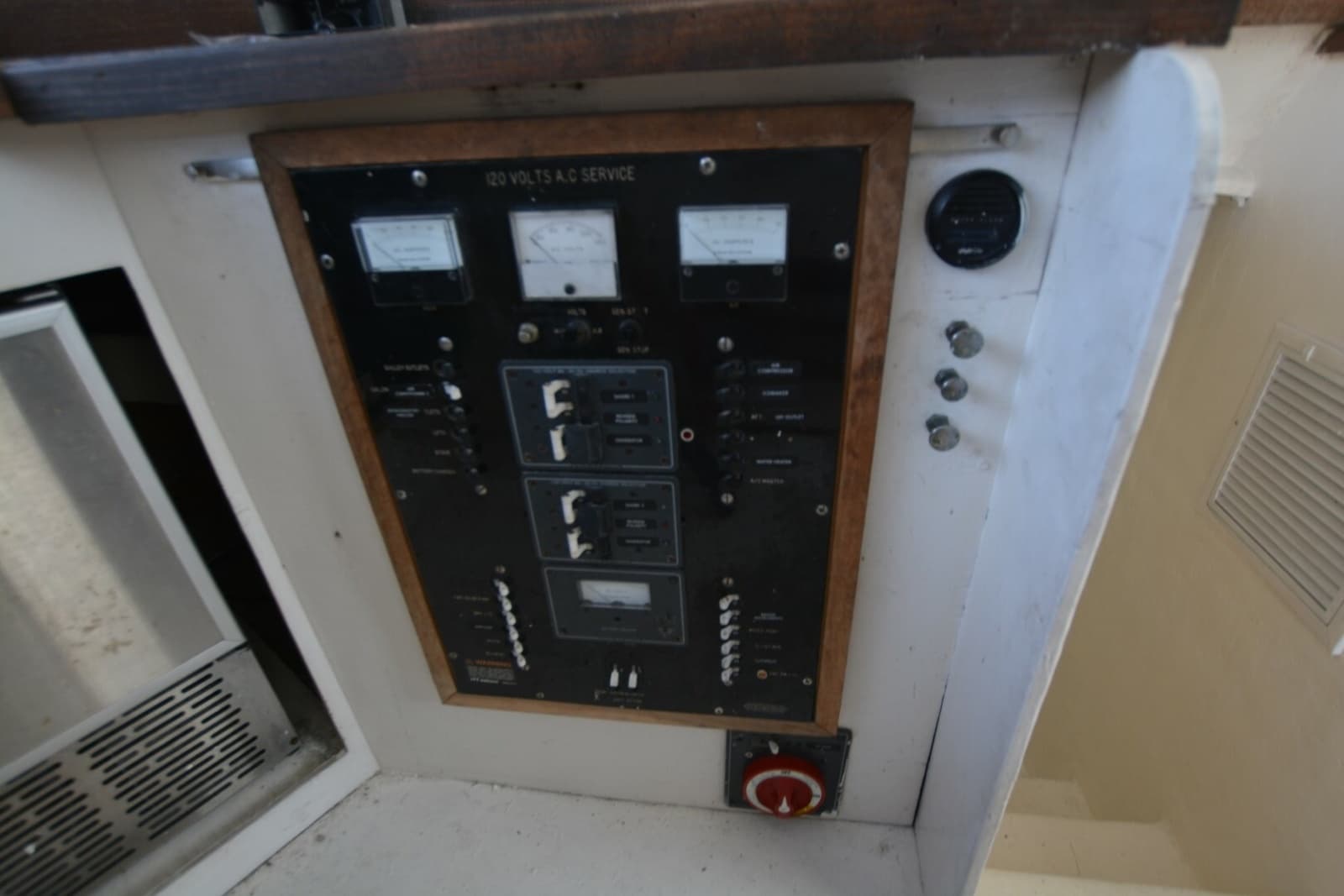 1983 Key West Custom - Photo 17