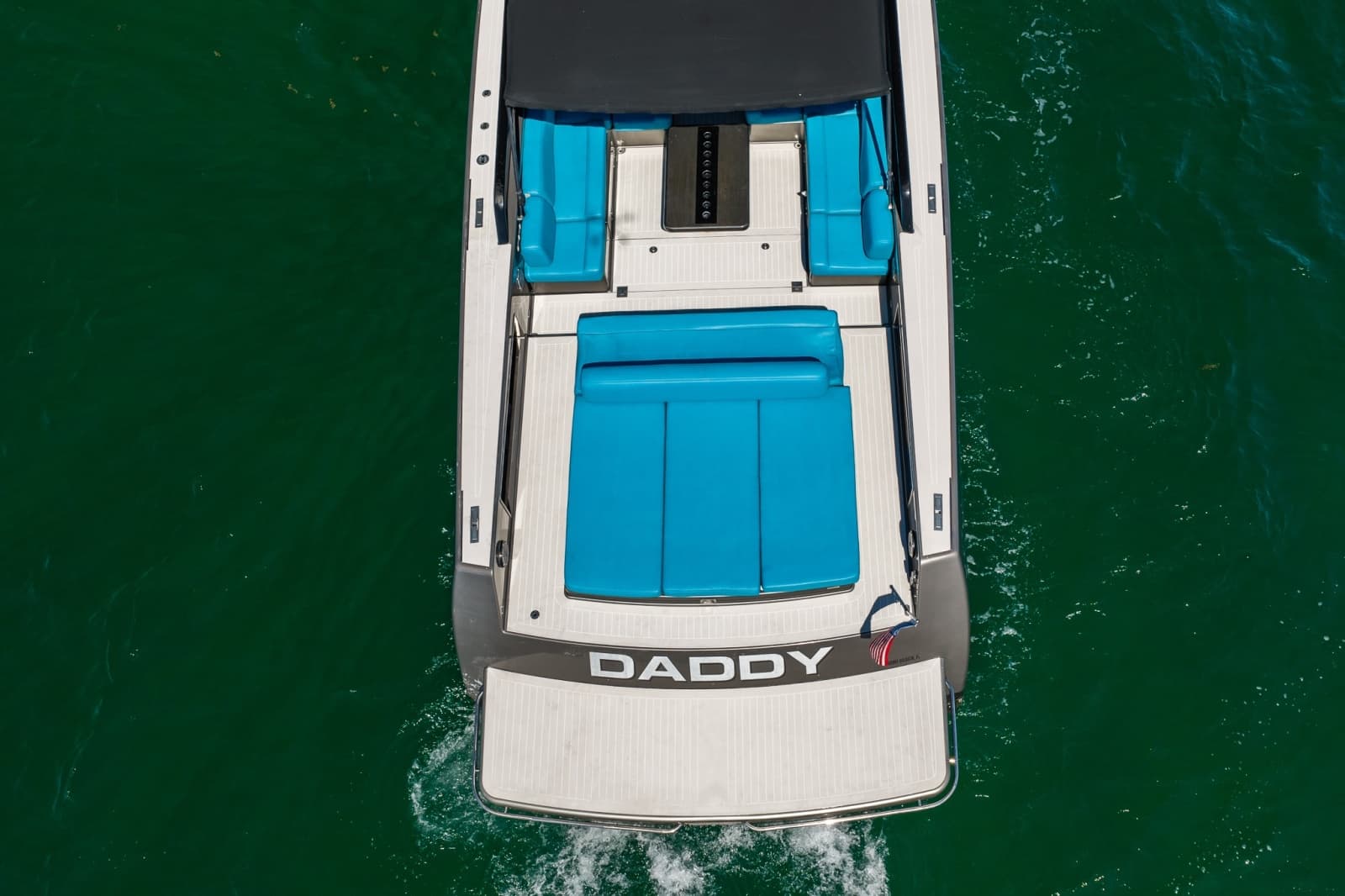 2015 VanDutch 55 - Photo 35