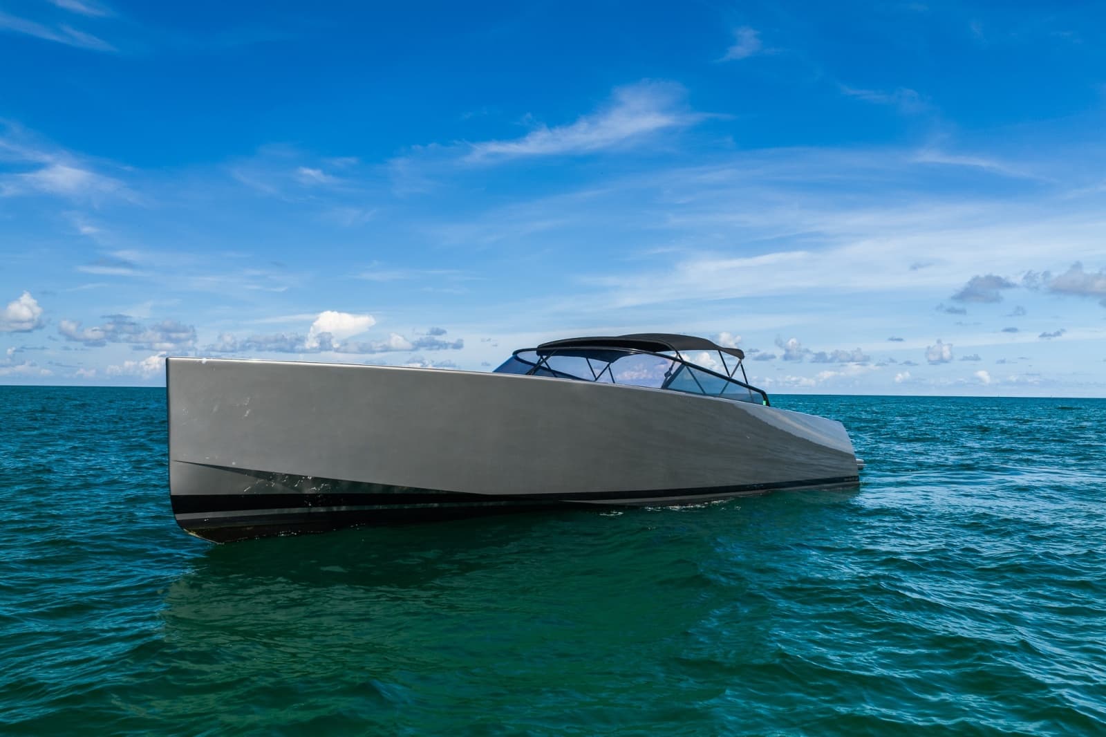 2015 VanDutch 55 - Photo 1