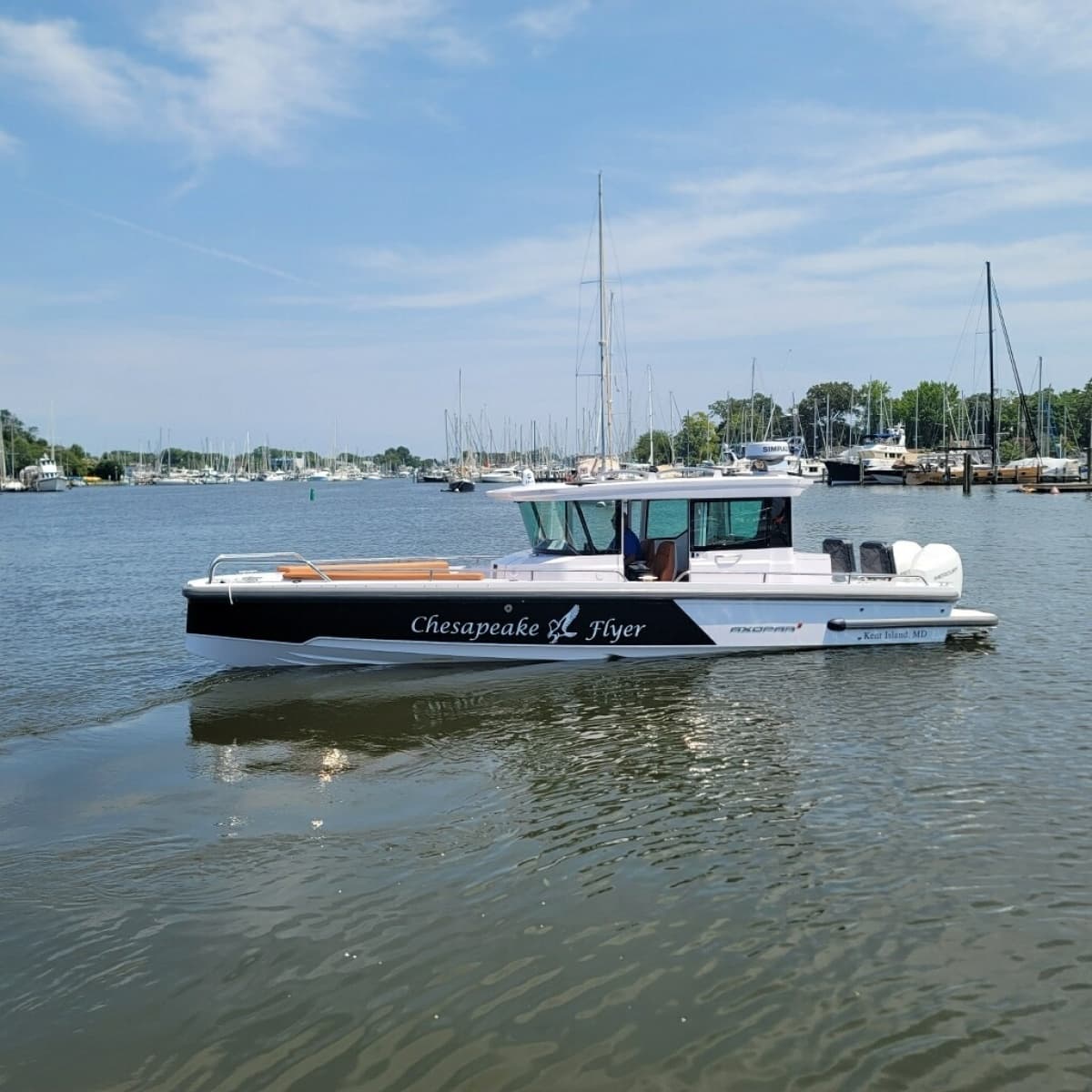2023 Axopar 28 Cabin w/Wet Bar - Photo 1