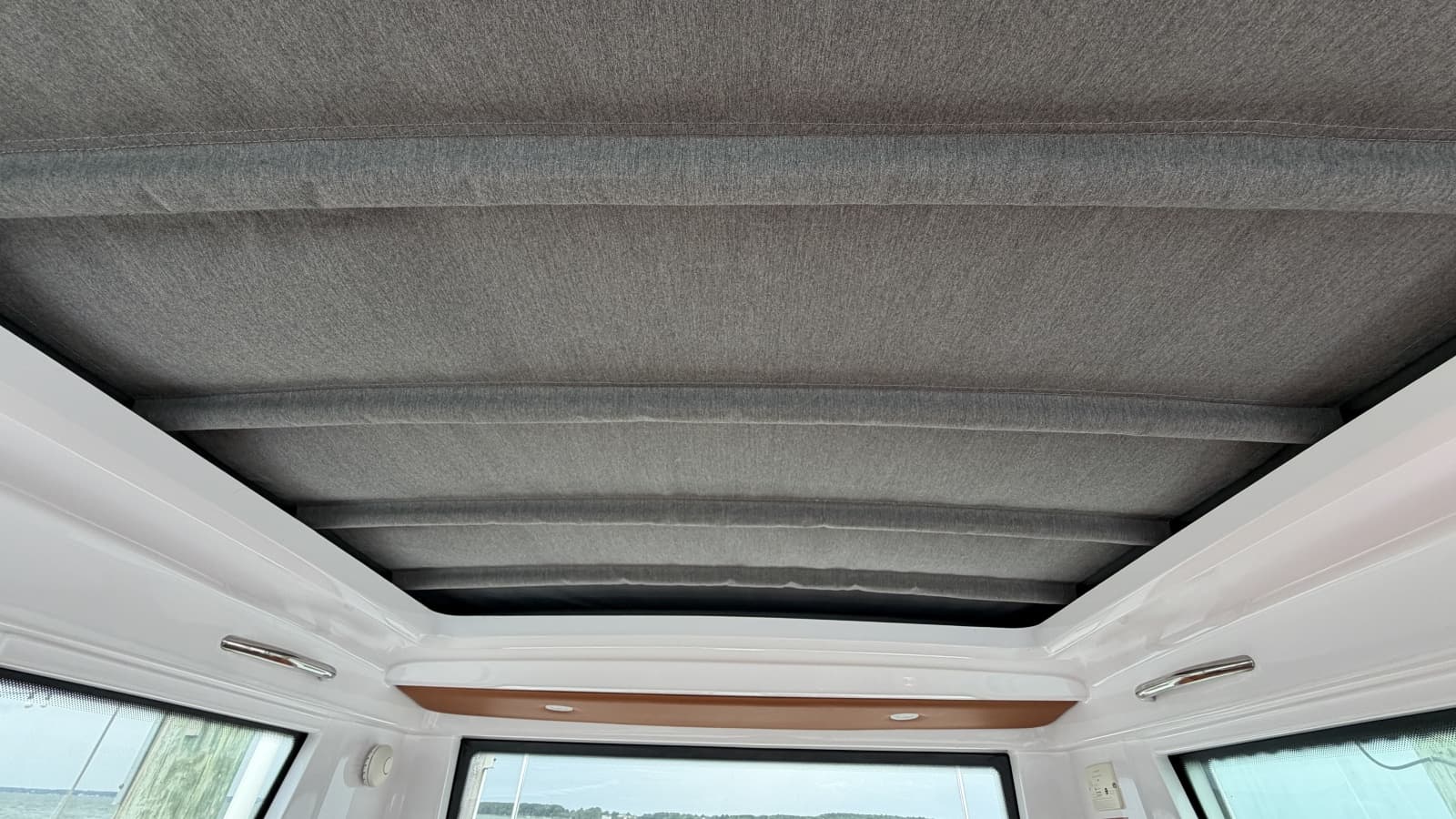 2023 Axopar 28 Cabin w/Wet Bar - Photo 24