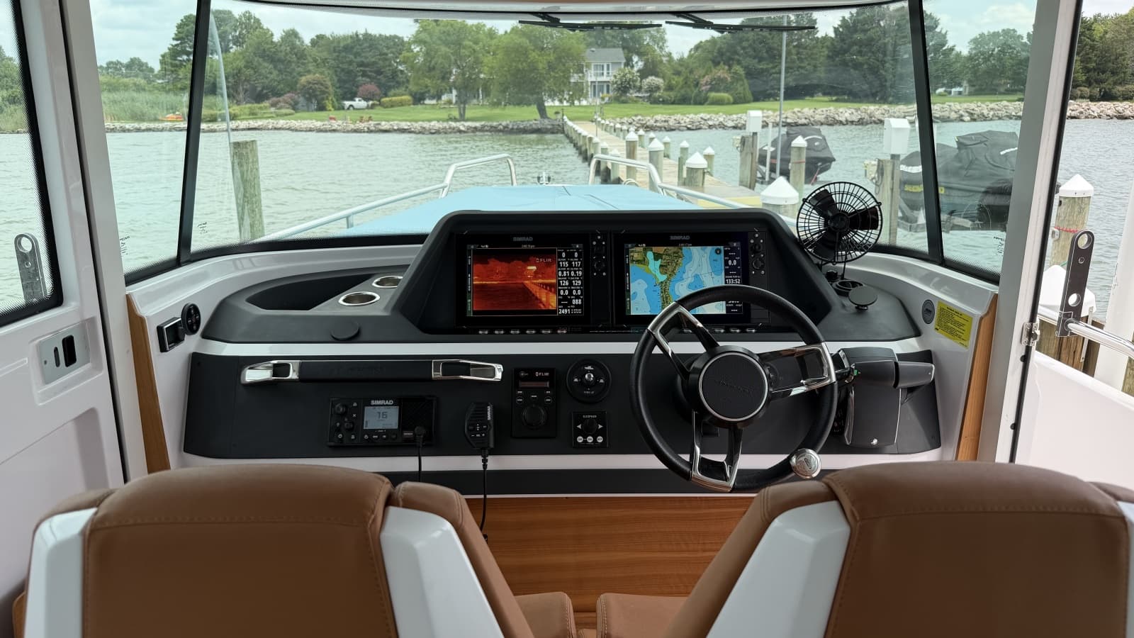 2023 Axopar 28 Cabin w/Wet Bar - Photo 9