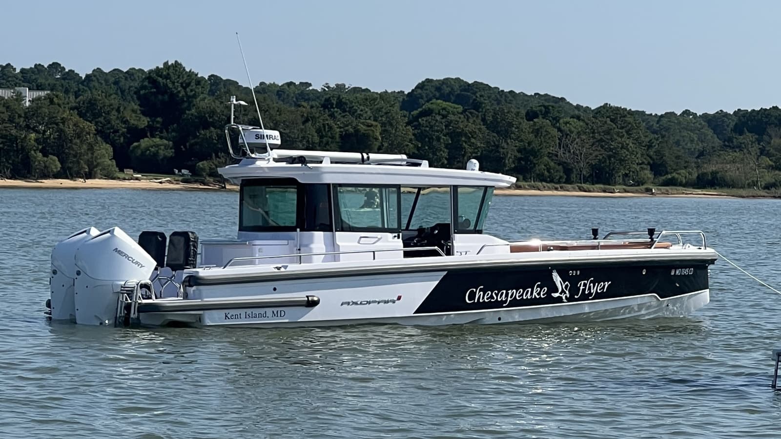 2023 Axopar 28 Cabin w/Wet Bar - Photo 2