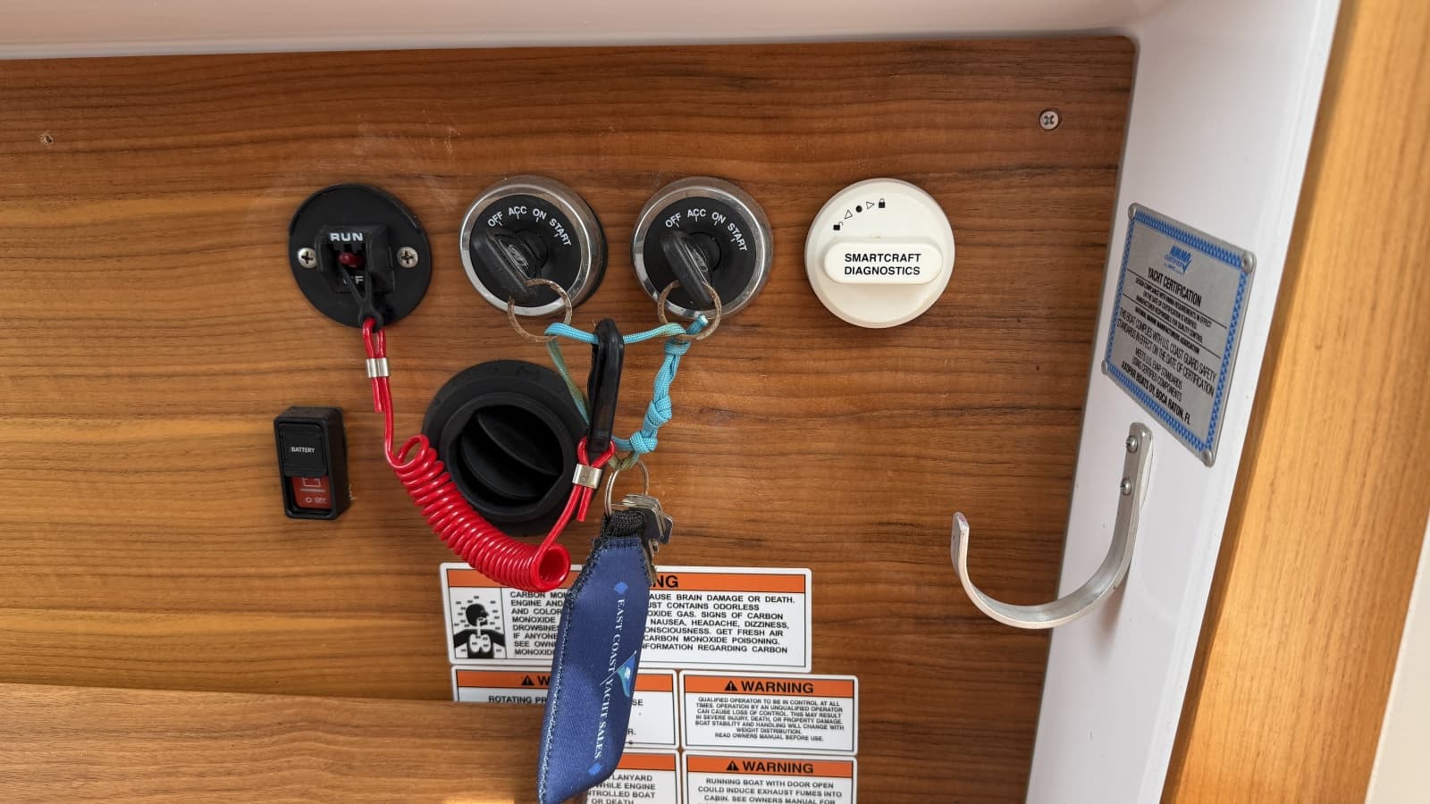 2023 Axopar 28 Cabin w/Wet Bar - Photo 14