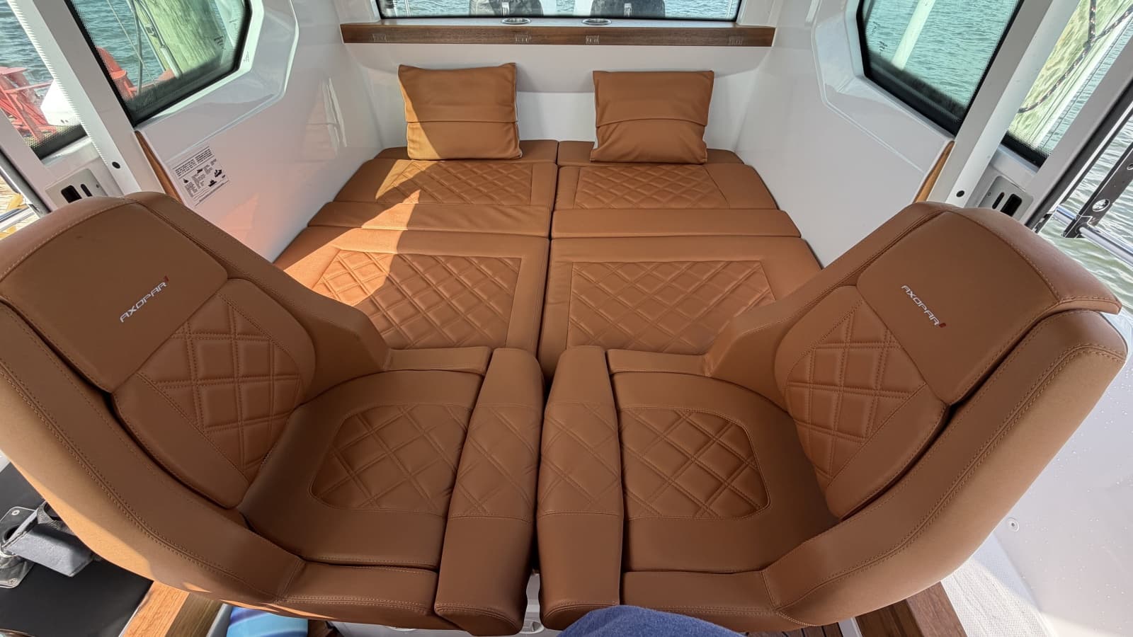 2023 Axopar 28 Cabin w/Wet Bar - Photo 19