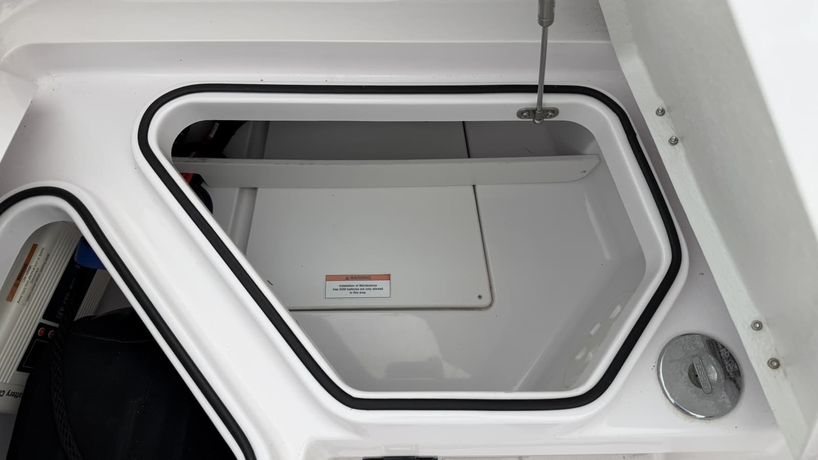 2023 Axopar 28 Cabin w/Wet Bar - Photo 33
