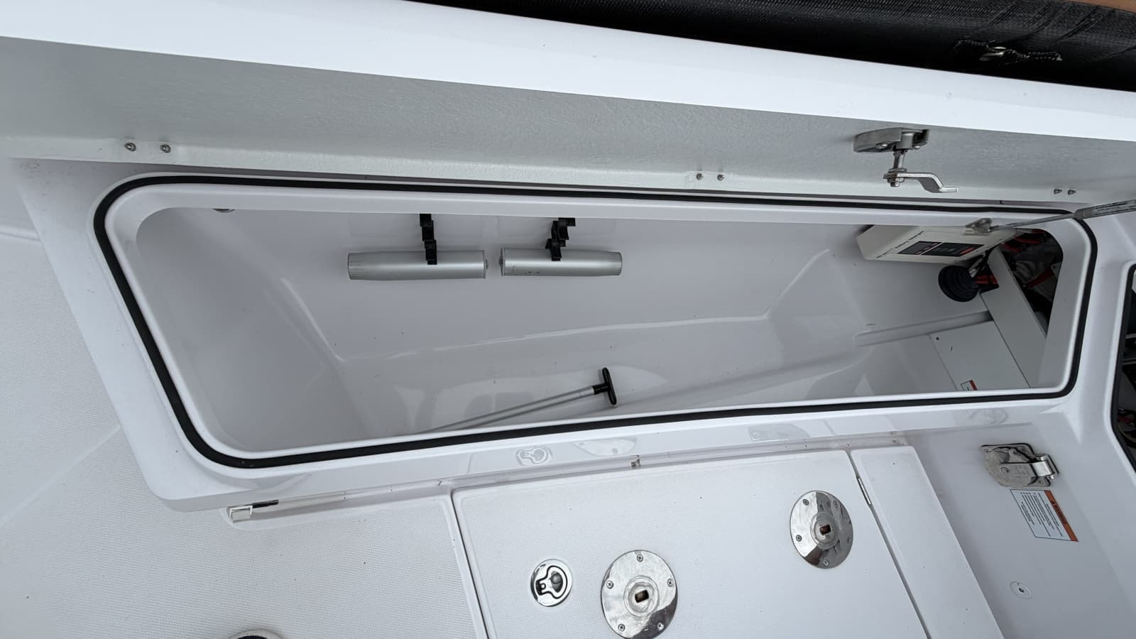 2023 Axopar 28 Cabin w/Wet Bar - Photo 35