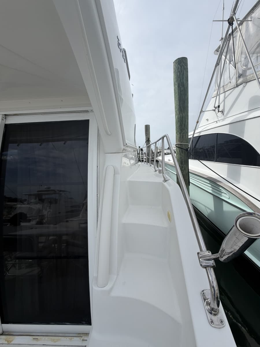 2005 Carver 38 Super Sport - Photo 16