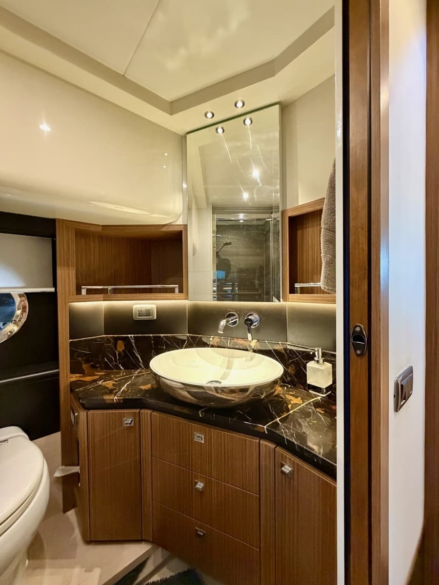 2017 Absolute Navetta 52 - Photo 24