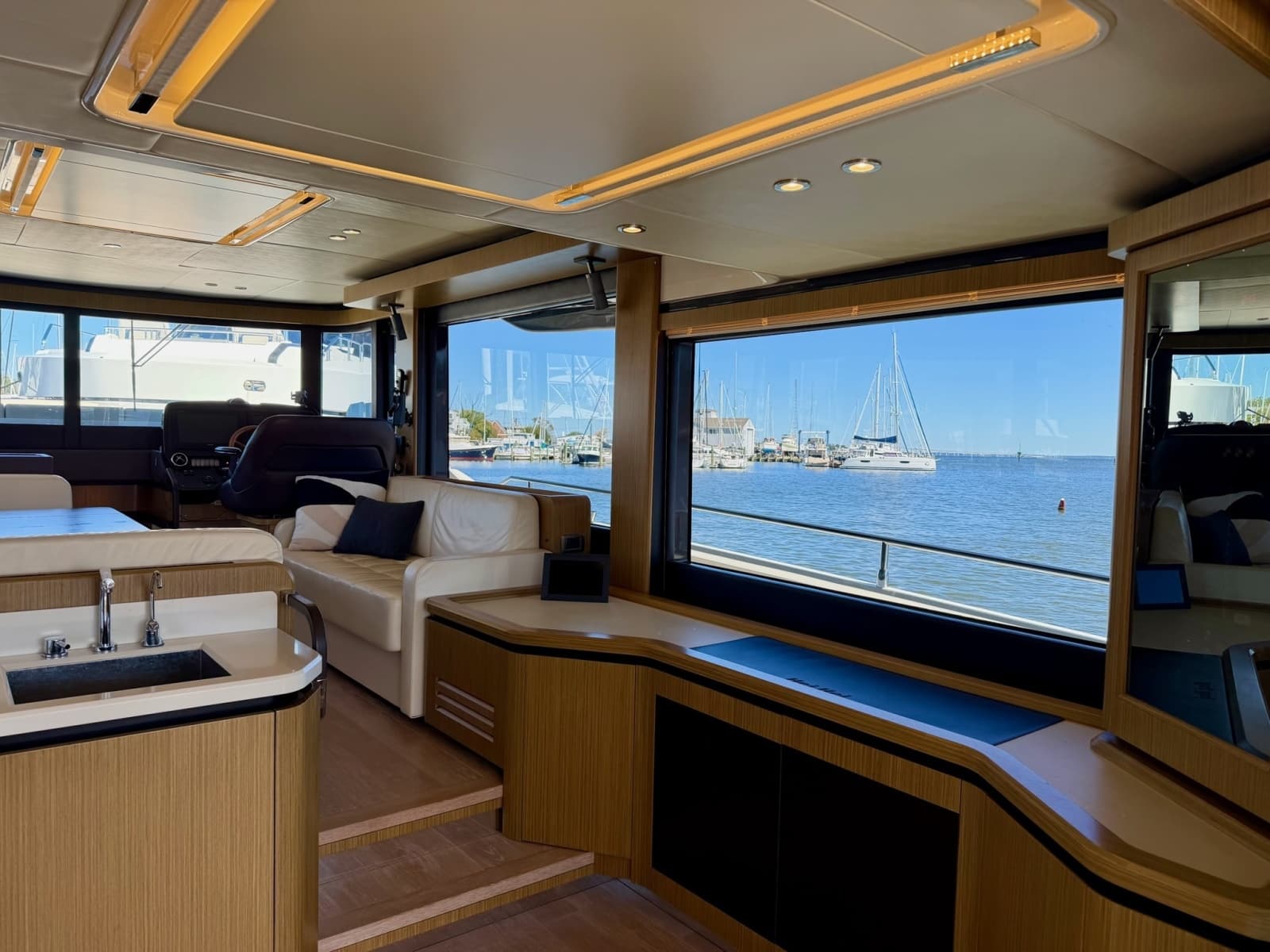 2017 Absolute Navetta 52 - Photo 12
