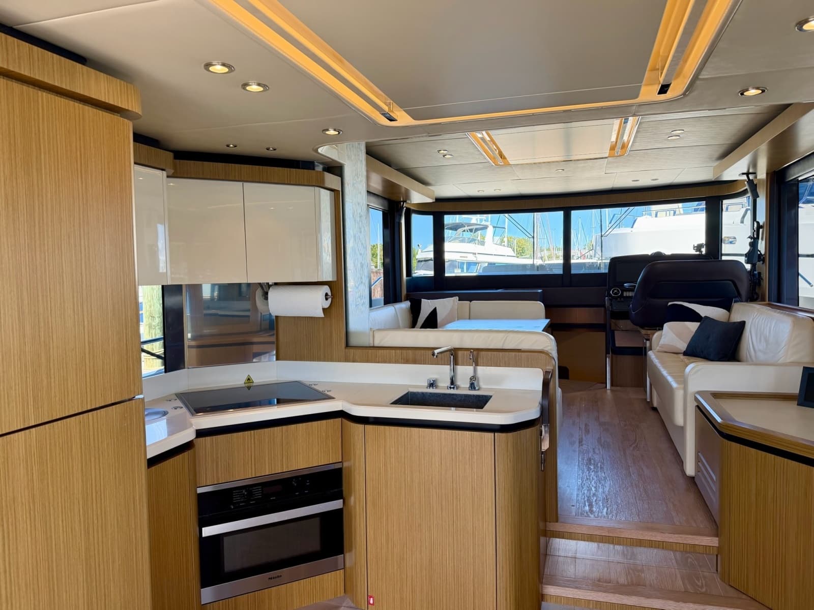 2017 Absolute Navetta 52 - Photo 11
