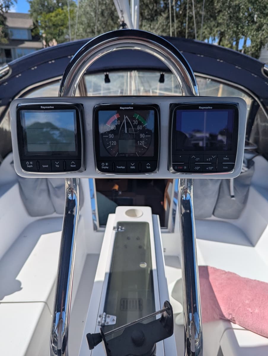 2005 Catalina 36 MkII - Photo 11