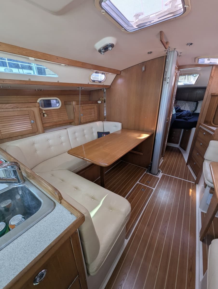 2005 Catalina 36 MkII - Photo 26