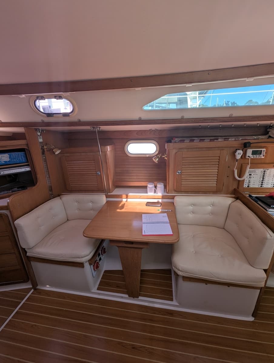 2005 Catalina 36 MkII - Photo 29