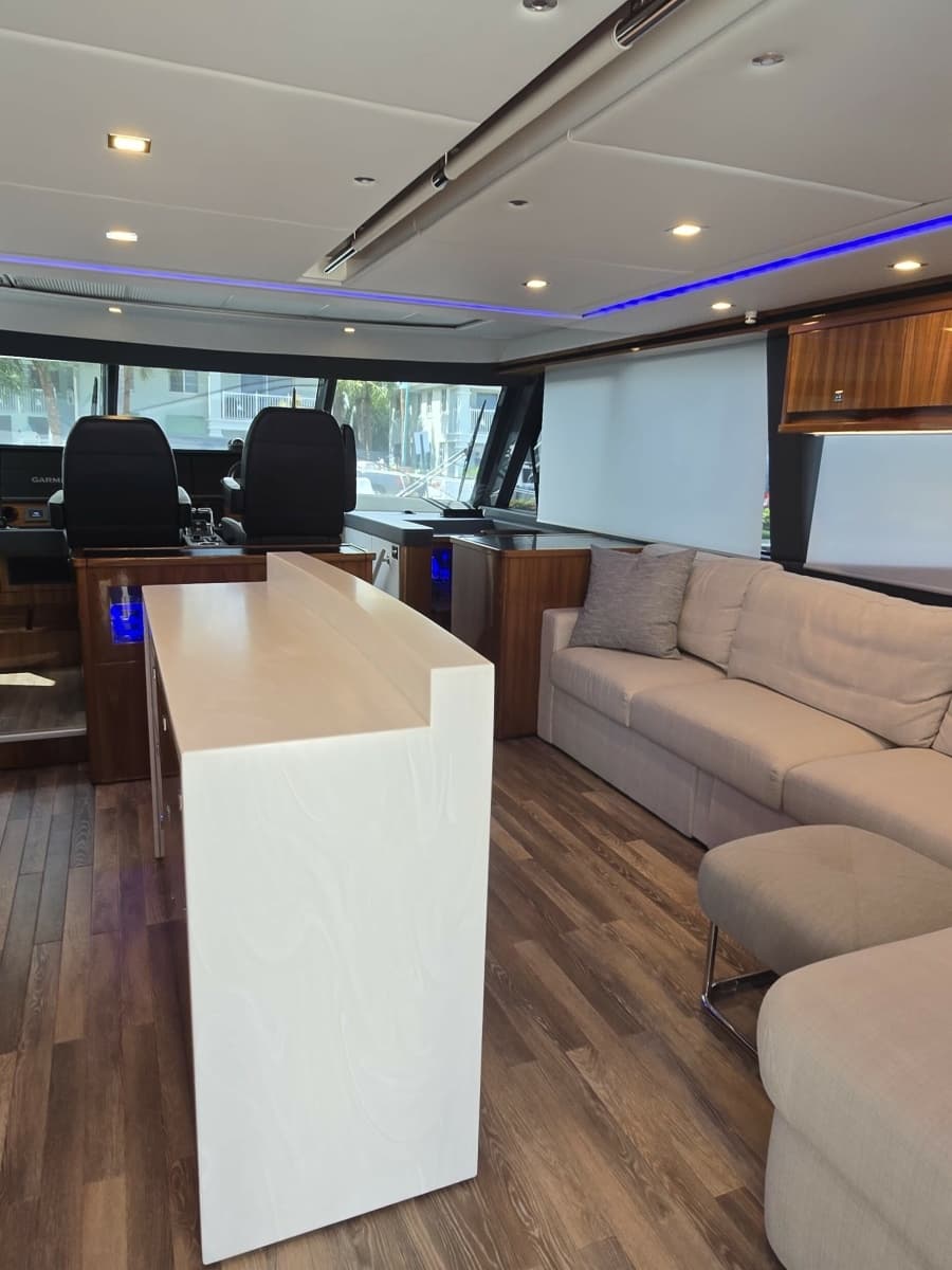 2023 Riviera 645 SUV - Photo 5