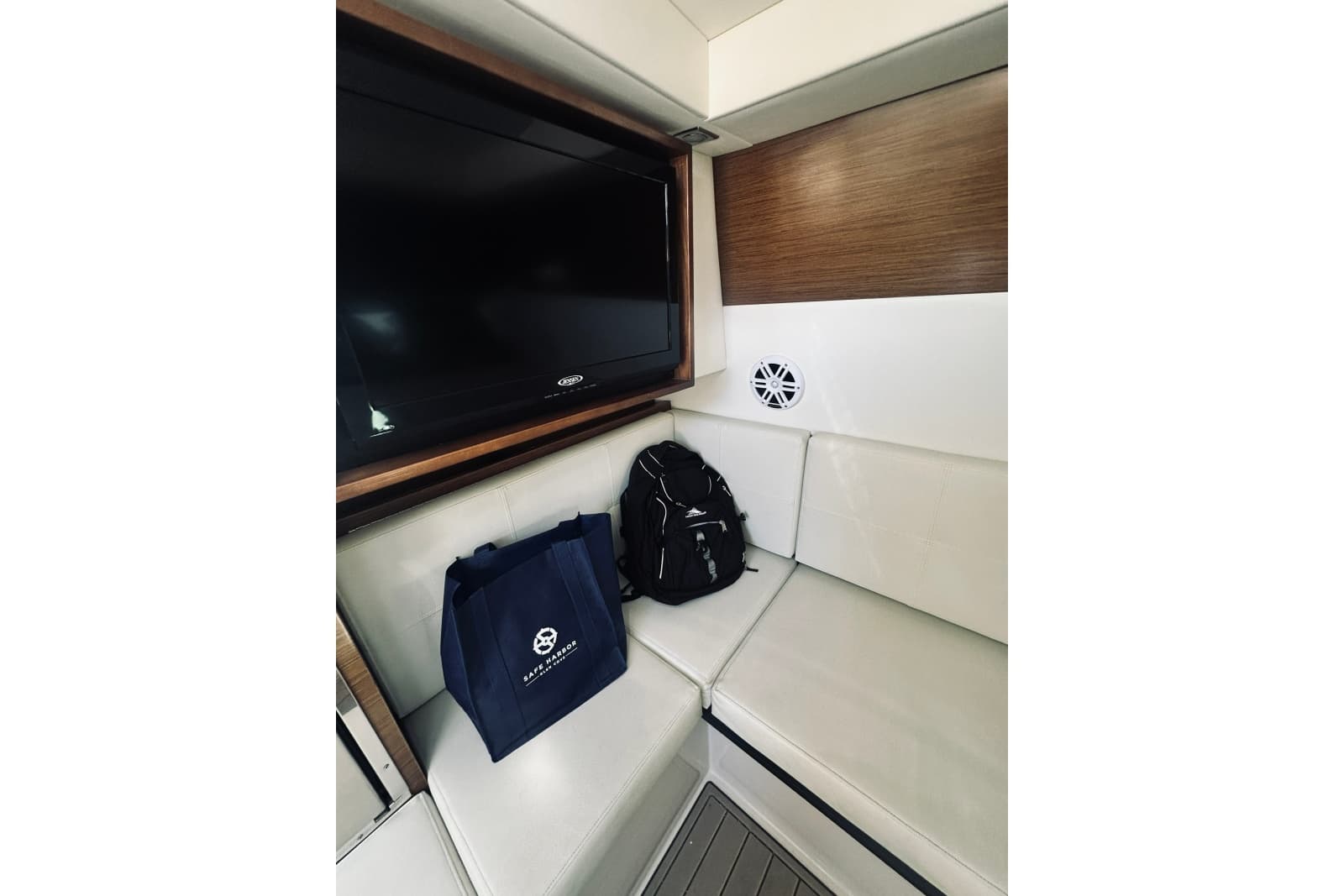 2015 Cruisers Sport Series 328 Bow Rider - Photo 38