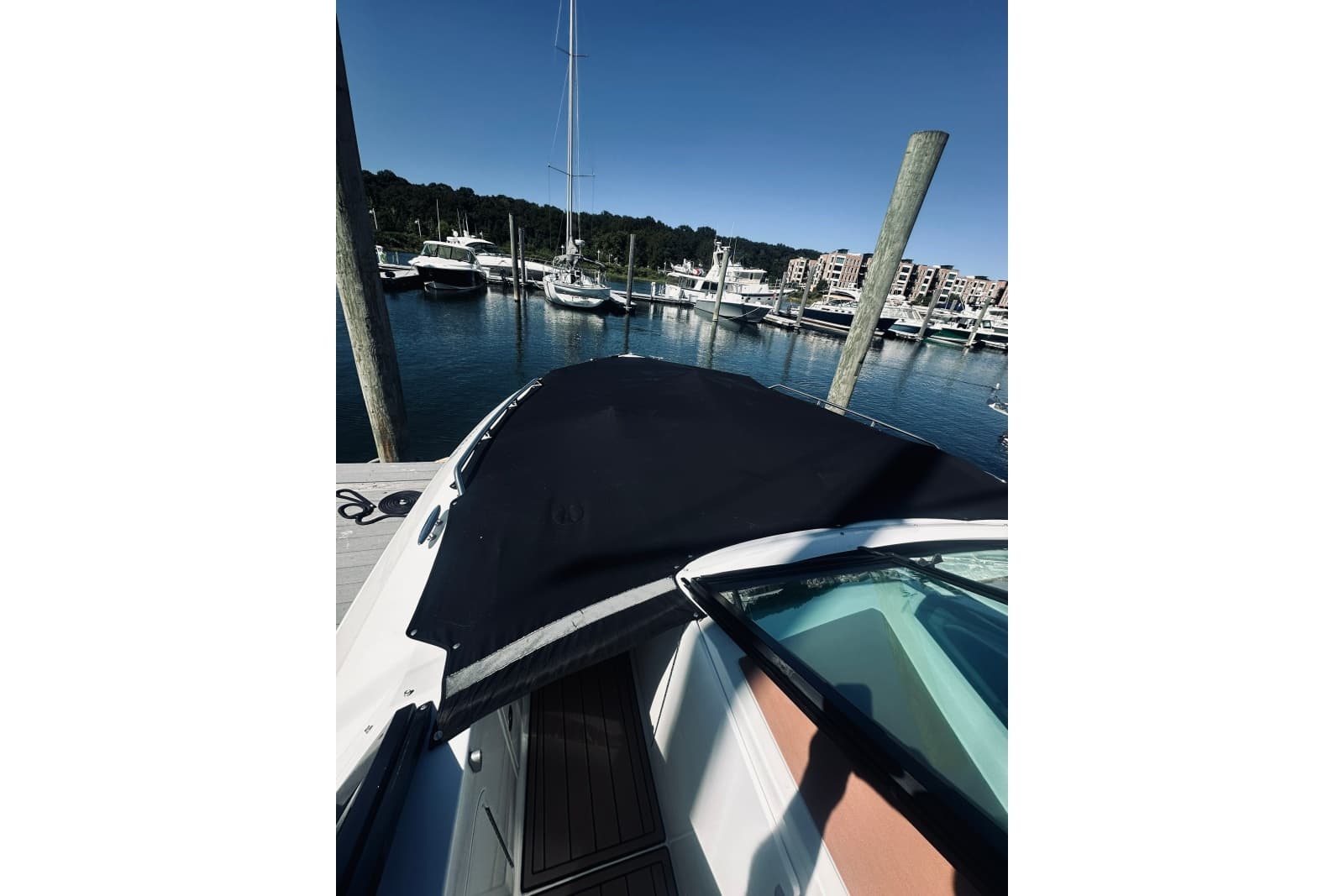 2015 Cruisers Sport Series 328 Bow Rider - Photo 15