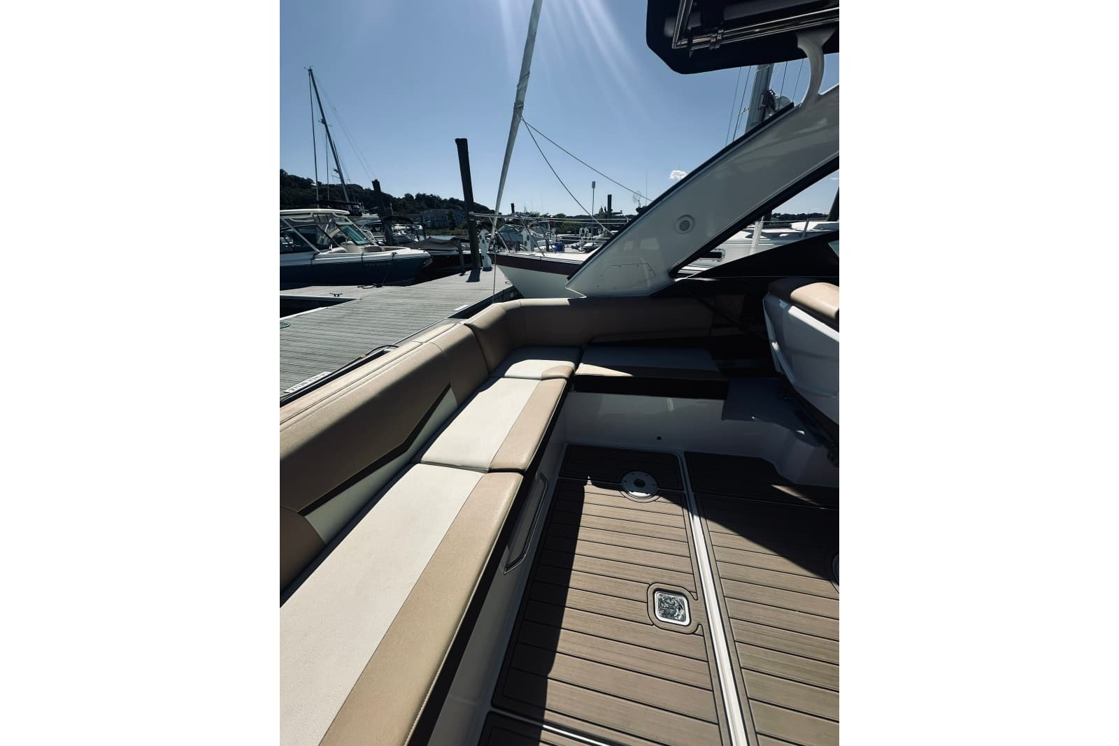 2015 Cruisers Sport Series 328 Bow Rider - Photo 26