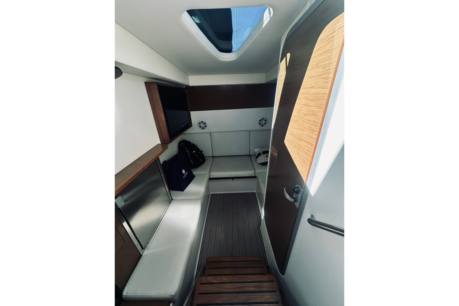 2015 Cruisers Sport Series 328 Bow Rider - Photo 34