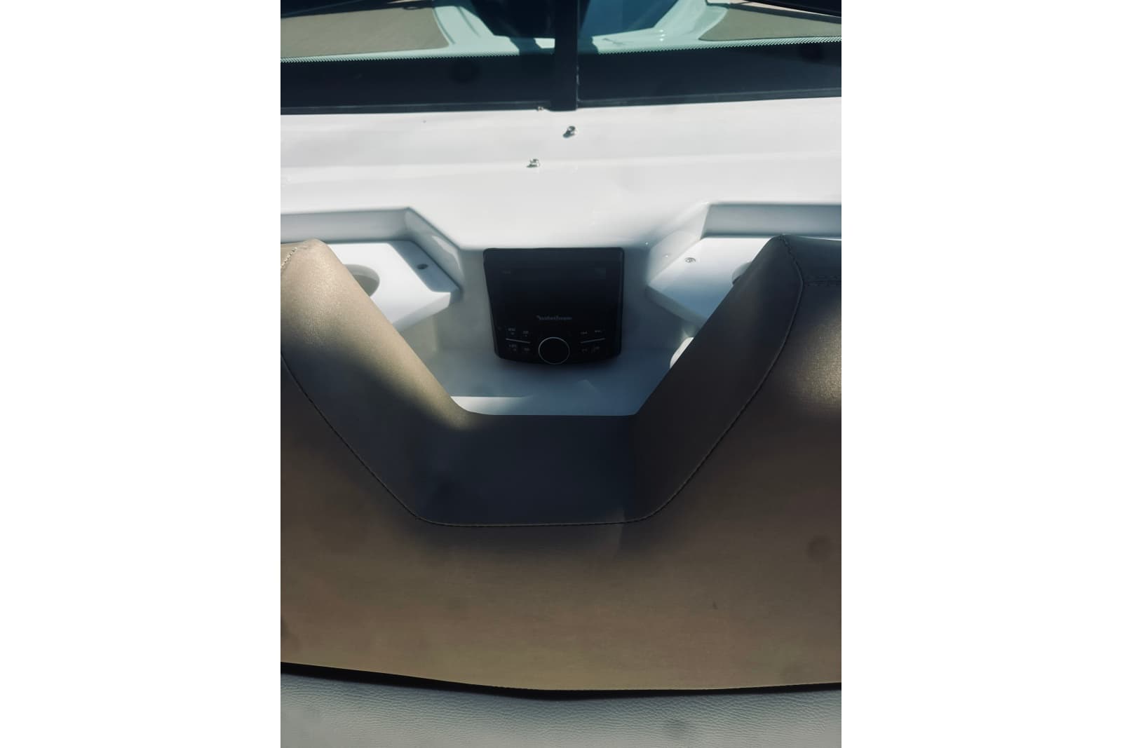2015 Cruisers Sport Series 328 Bow Rider - Photo 14