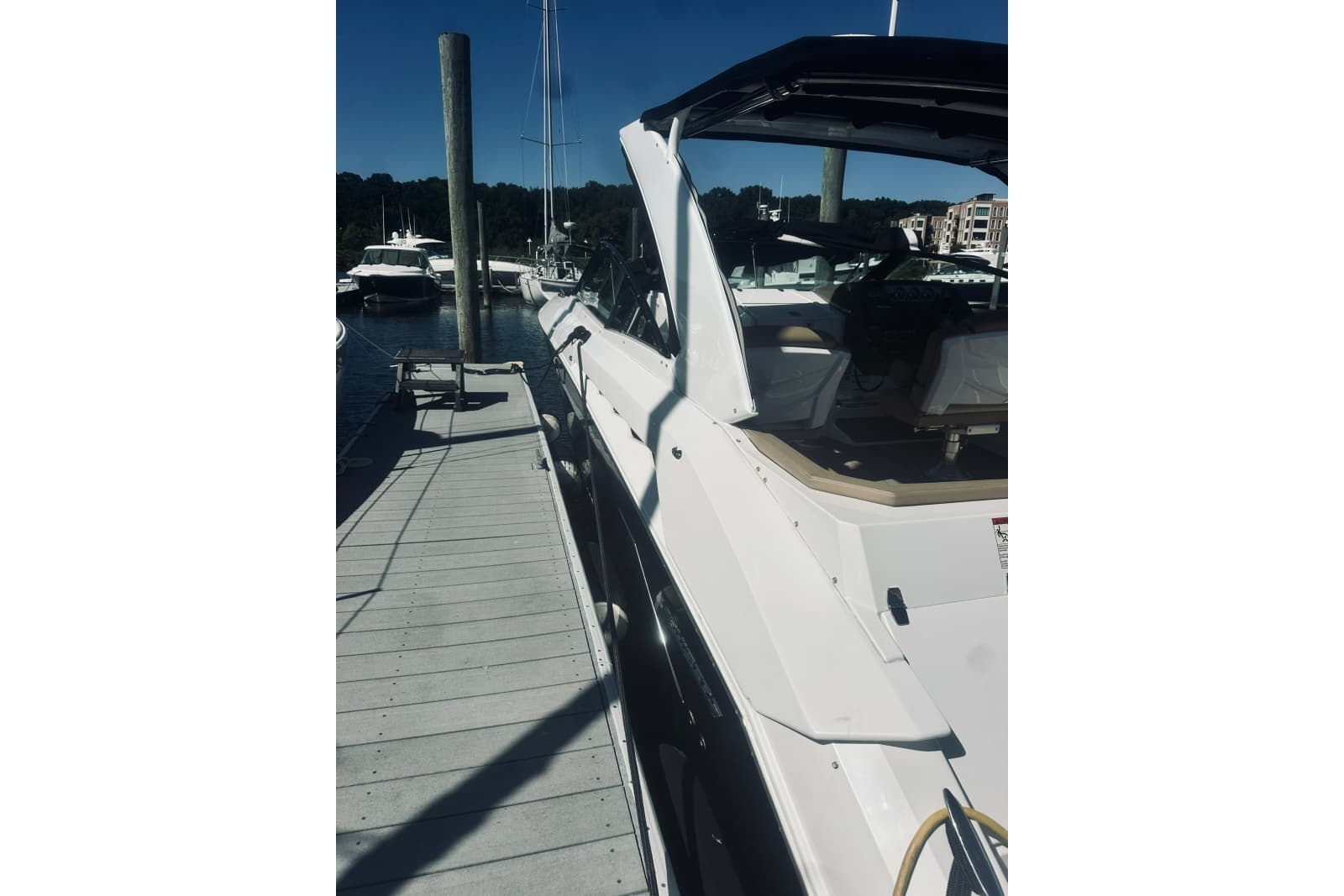 2015 Cruisers Sport Series 328 Bow Rider - Photo 30