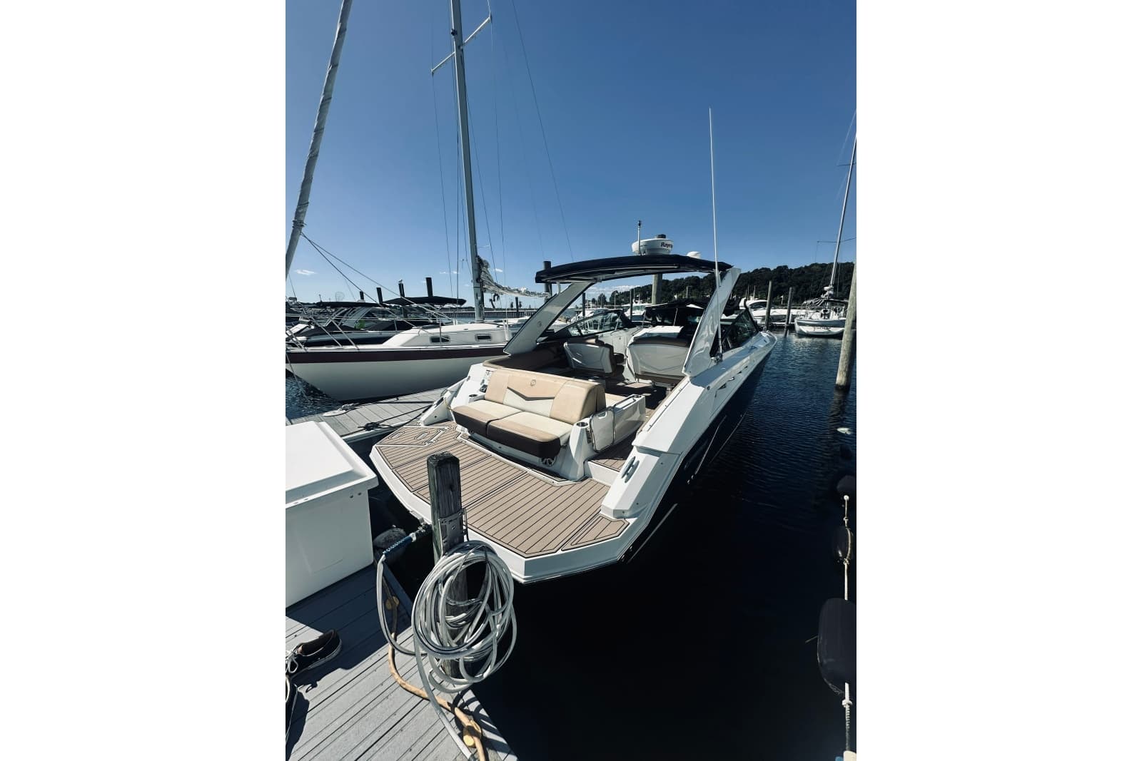 2015 Cruisers Sport Series 328 Bow Rider - Photo 28