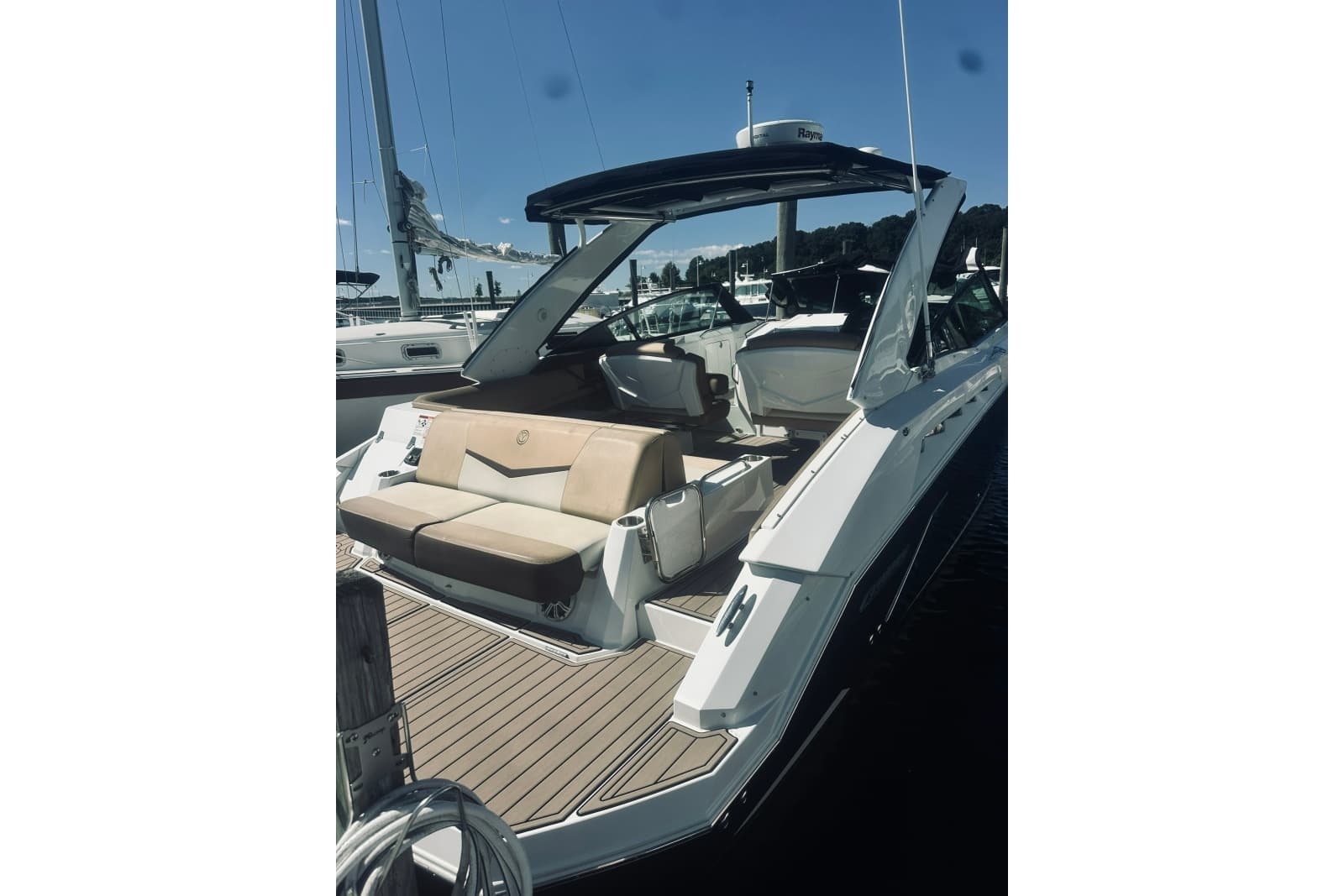 2015 Cruisers Sport Series 328 Bow Rider - Photo 31