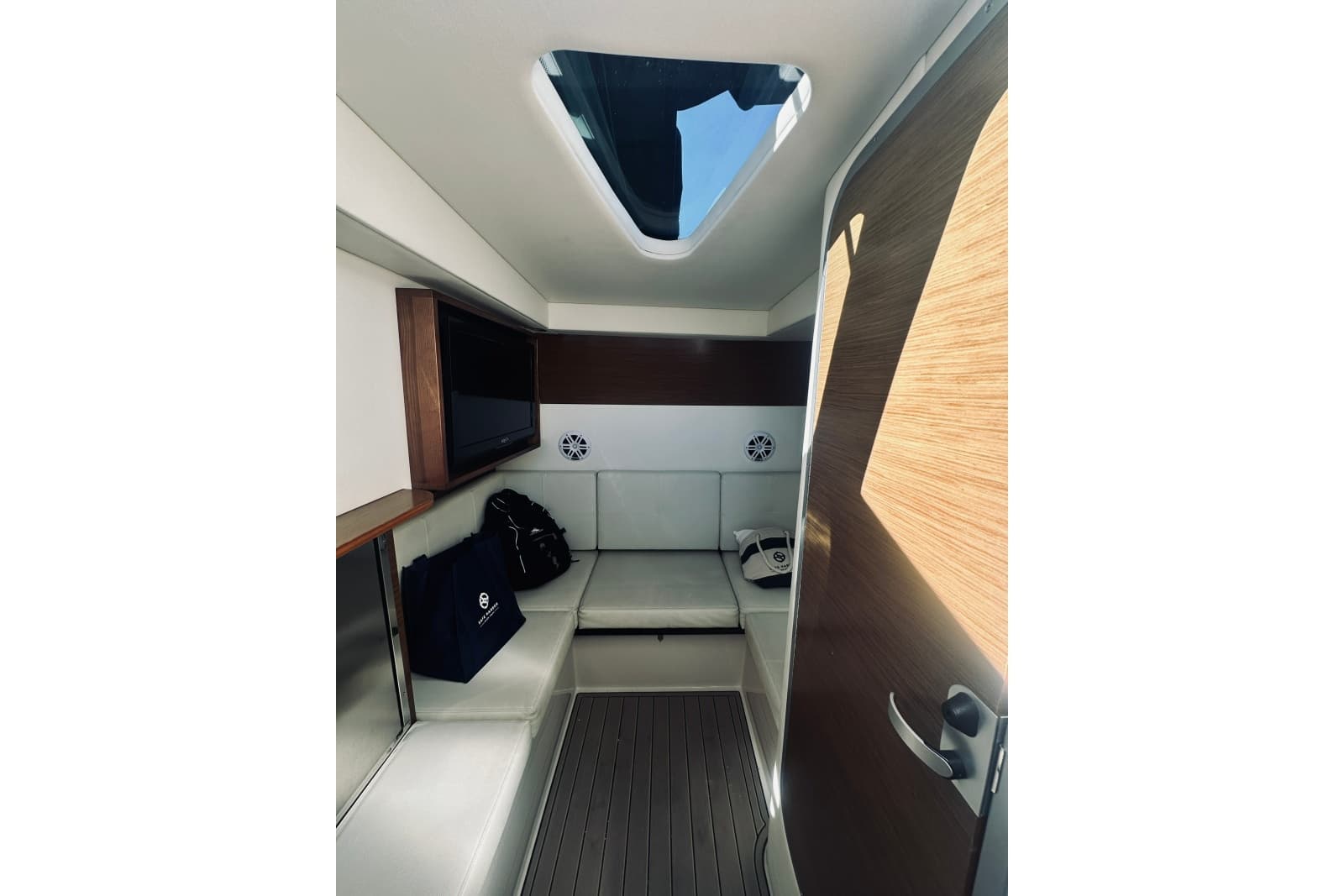 2015 Cruisers Sport Series 328 Bow Rider - Photo 35