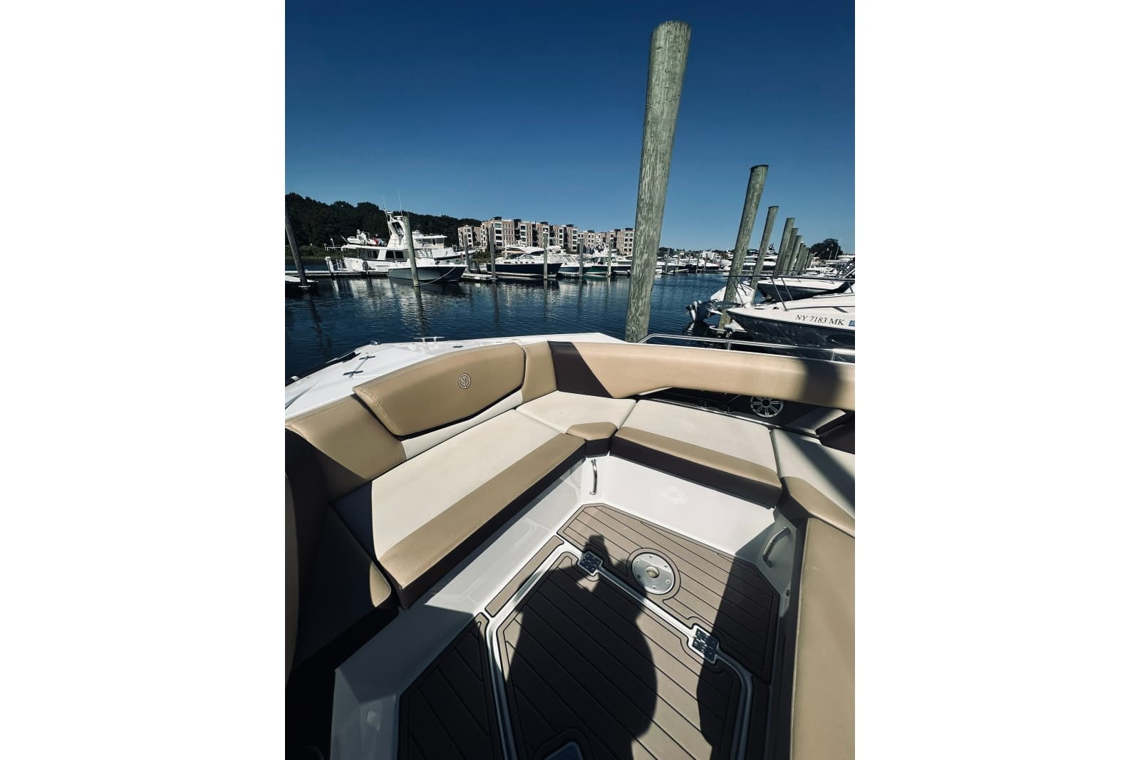 2015 Cruisers Sport Series 328 Bow Rider - Photo 8