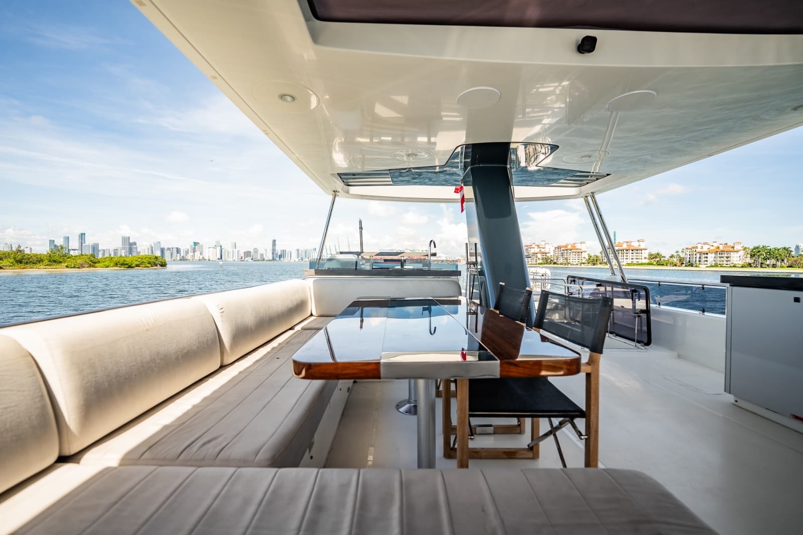 2023 Sirena 68 - Photo 32