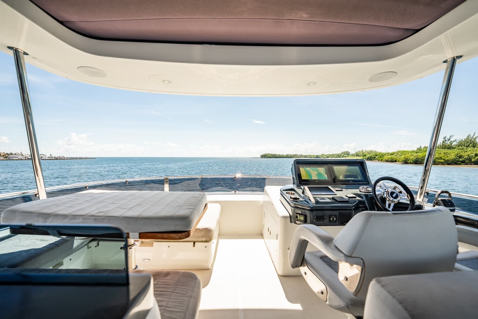 2023 Sirena 68 - Photo 21
