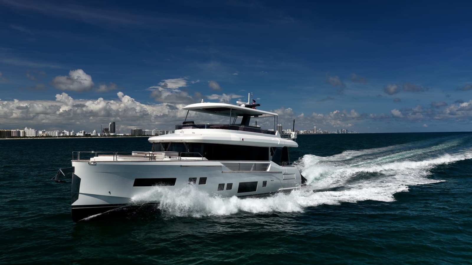 2023 Sirena 68 - Photo 3