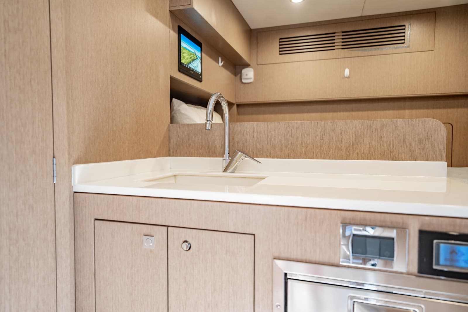 2023 Sirena 68 - Photo 93