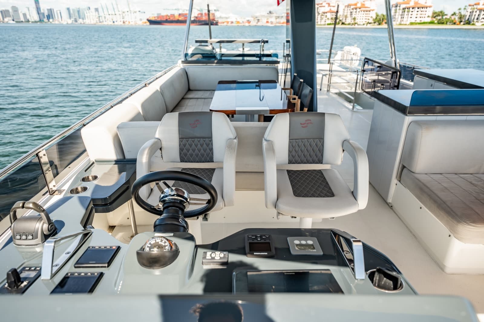 2023 Sirena 68 - Photo 26