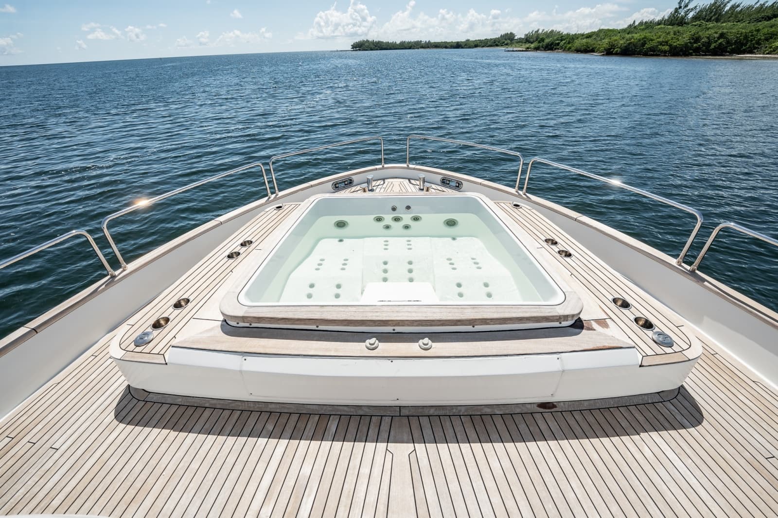 2023 Sirena 68 - Photo 17