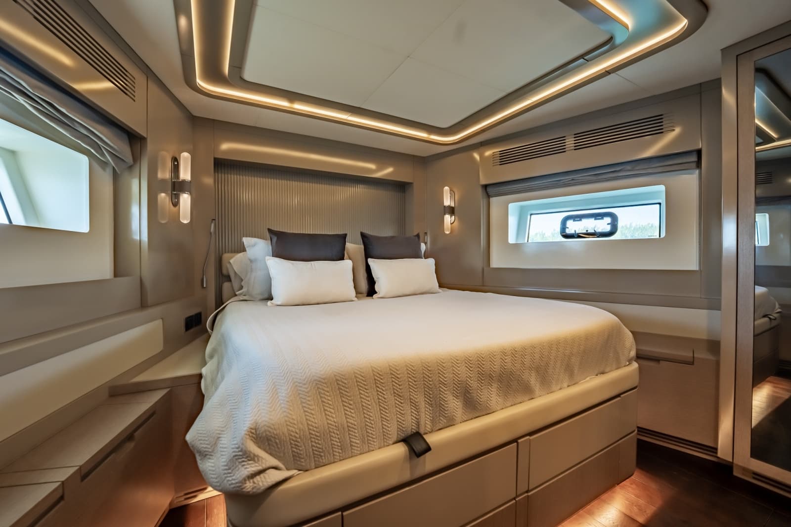 2023 Sirena 68 - Photo 82